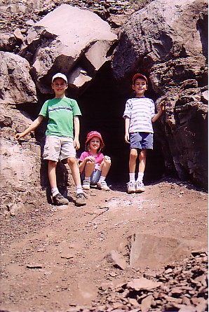 Ouray trip 05 Kids at cave entrance.jpg